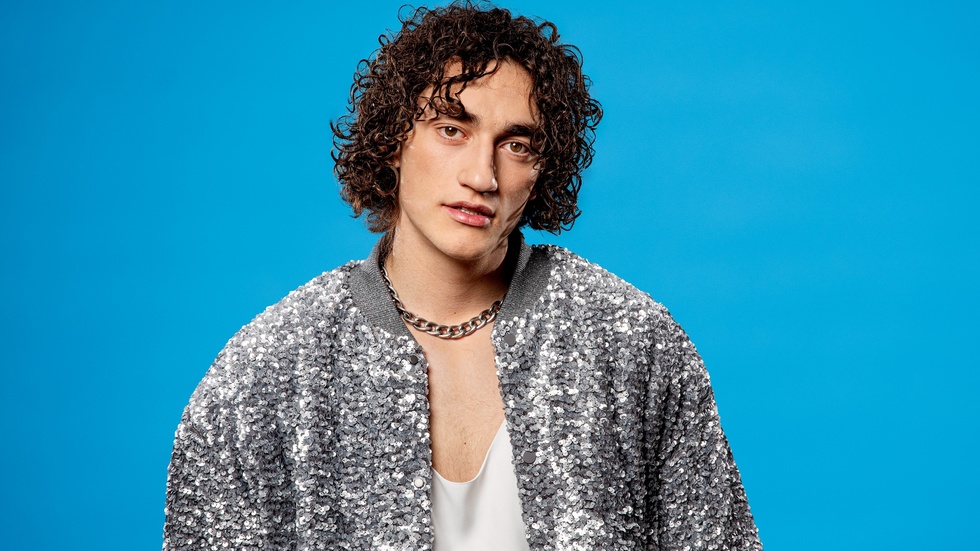 Albin Tingwall tävlar med "Done getting over you".