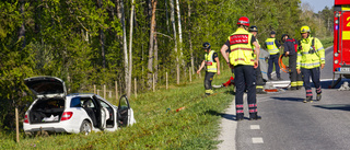 Trafikolycka på länsväg 147 – tre personer till sjukhus