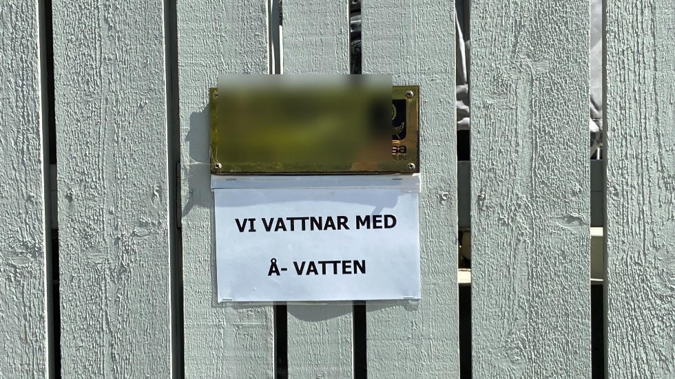 Åvatten istället för dricksvatten till planteringarna uppmuntras, och anammas av några hushåll i Trosa. 
