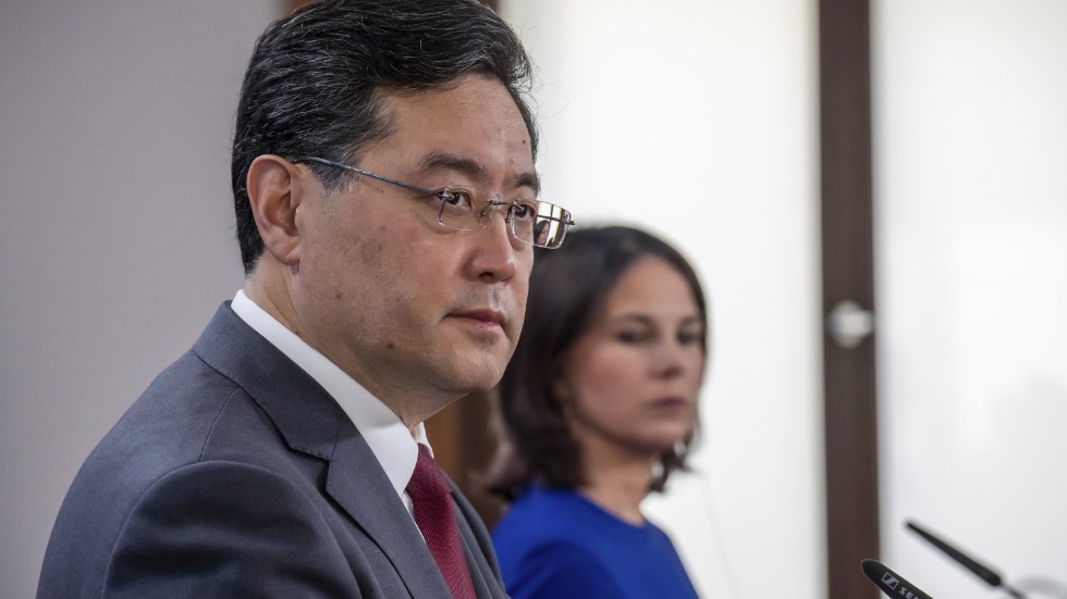 Kinas utrikesminister Qin Gang under en pressträff med hans tyske motsvarighet Annalena Baerbock i Berlin.