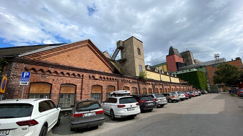  För Enköping, en av få Mälarstäder, skulle ett utvecklat hamnområde kunna innebära ett riktigt lyft, skriver Peter Book och Jan Hannebo.