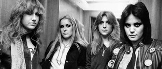 Lita Ford rycker upp sig