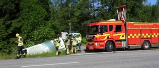 Trafikolycka på Gamla Övägen – bil körde av vägen