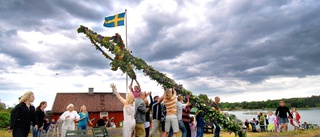 Då ska du dansa runt stången på midsommar – för att undvika regnet