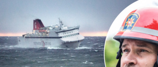 Stormvindar väntas på 30 m/s • Inställda färjeturer • Räddningstjänsten varnar för lösa föremål: "Förankra med jordspett eller spännband"