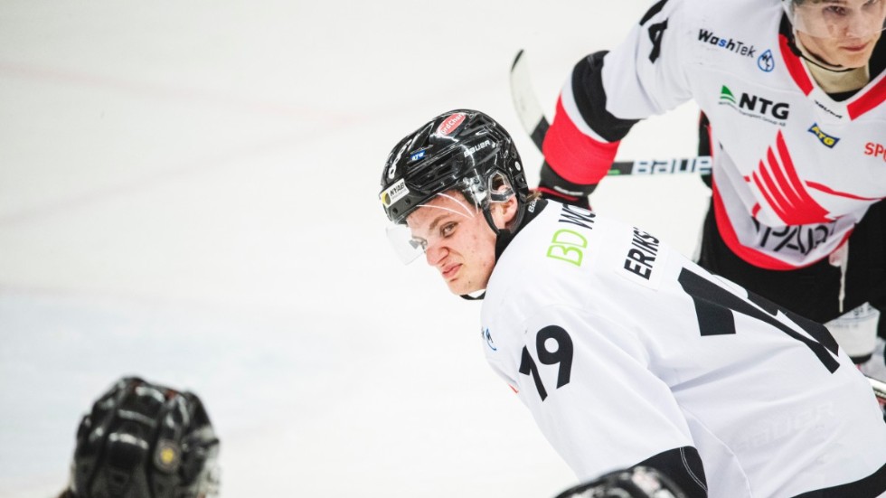 Samuel Eriksson och hans lagkamrater i Kalix var inte nöjda efter 2-5-förlusten mot Piteå. 