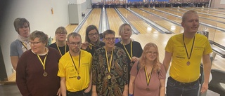 Medaljregn över Katrineholmsbowlarna i DM – Marie och Git tog guld