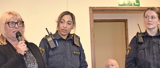 Många mötte upp när kommunen, Migrationsverket och polisen träffade Bastuträskborna