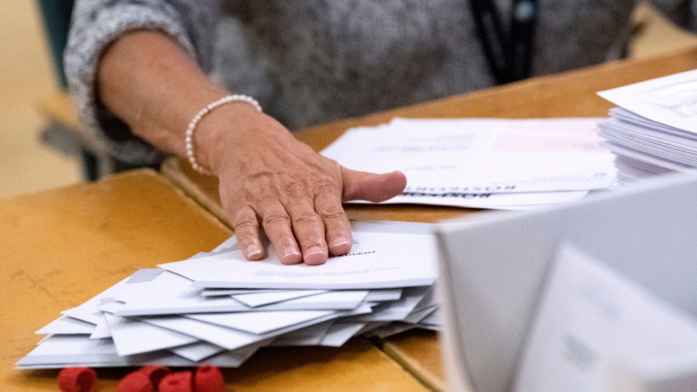 För att minimera risken för valsabotage kommer skyddet av rösträkningslokaler att stärkas inför valet 2022. Arkivbild.