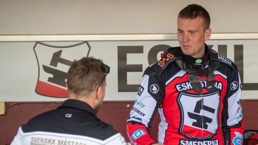 Joel Kling som körde för Smederna den gångna säsongen har bestämt sig för att sluta med speedway.