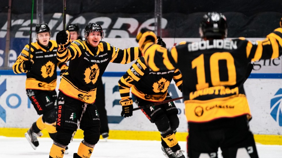 Joakim Lindström skjuter AIK till femte avgörande semifinal.