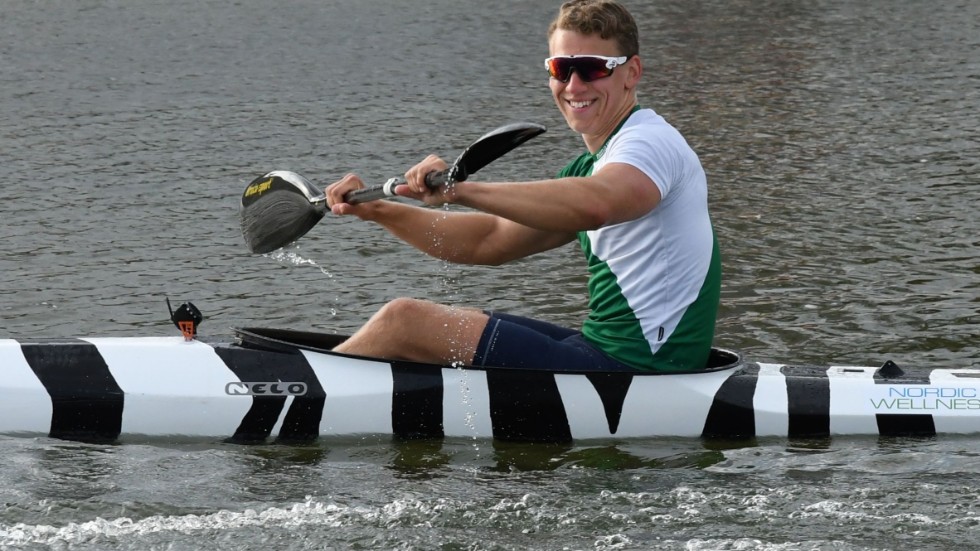 Dennis Kernen går från klarhet till klarhet på K1 1000 meter och besegrade före detta U23-världsmästaren Martin Nathell igen.