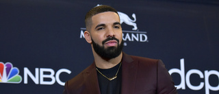 Drake etta, tvåa och trea på USA-listan