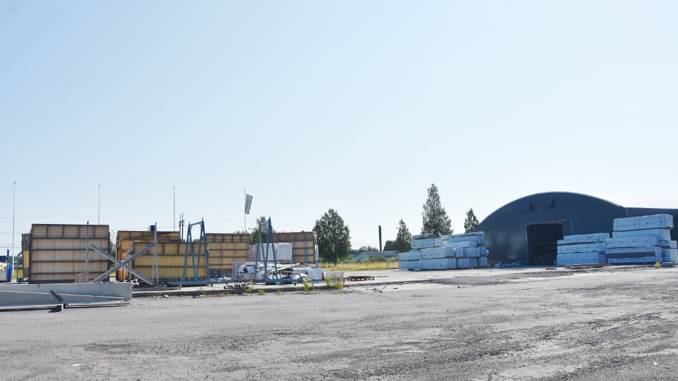 Norrläge AB fick uppdraget att bygga bullerplanken, som ska sättas upp efter 97:an. En order på flera miljoner kronor.