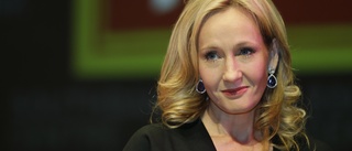 JK Rowling hotad för stöd till Salman Rushdie