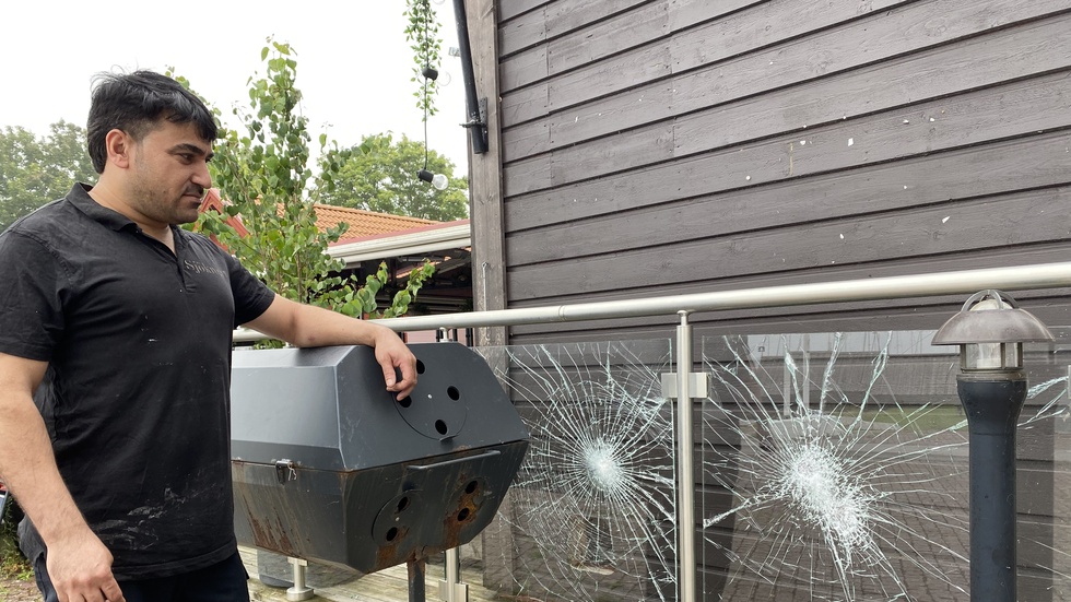"Det är tråkigt, man blir förbannad", säger Salar Mishko som arbetar på krogen.