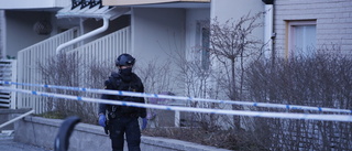 Sprängning vid flerfamiljshus i Stockholm: "Hög explosion"