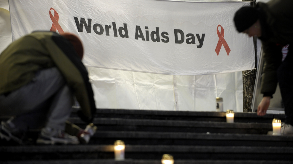 Enligt Världshälsoorganisationen (WHO) lever cirka 38 miljoner människor i världen med hiv, varav majoriteten bor i Afrika söder om Sahara.