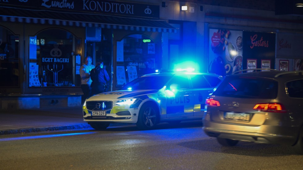 Den 14 september vid 20-tiden larmades polisen om skottlossning i Västertorp i södra Stockholm. De fann Abdullah Janabi från Enköping skottskadad på platsen.