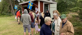 Festplatsen hålls vid liv med våffelkafé