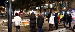 Ljusmanifestation på torget – hedrade de som dött i arbetet