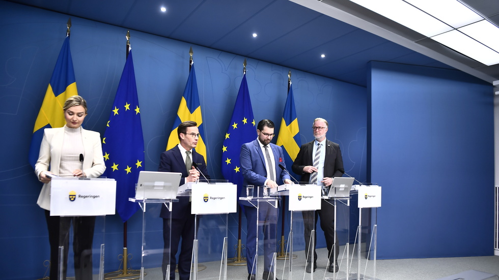 En tredjedel av regeringspartiernas väljare vill att Sverigedemokraternas också ska få ingå i regeringen. Arkivbild.