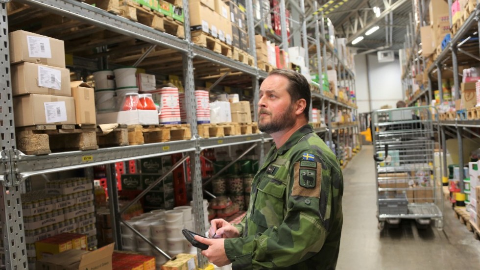 John Lantz kom till jobbet på Keges i uniform.