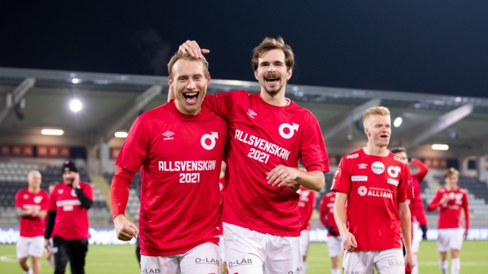 Det började i Roma IF, men på lördagen var Villiam Dahlström till vänster med och förde ett annat brukslag upp i allsvenskan.