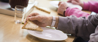 Låt lokala restauranger leverera mat till äldreboenden