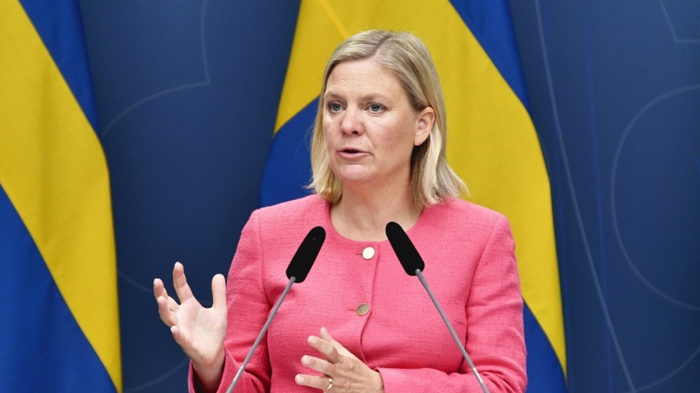 Finansminister Magdalena Andersson (S) har med regeringens stödmiljarder friserat börsjättarnas siffror. Arkivbild