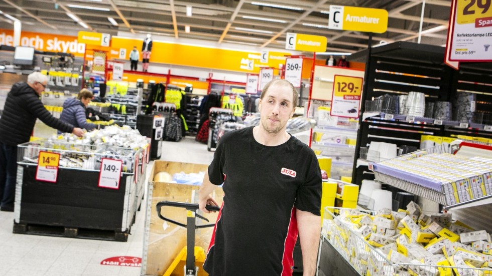 Joel Nilsson har varit i daglig verksamhet sedan han gick ut gymnasiet, men har i flera år velat få ett riktigt jobb.
