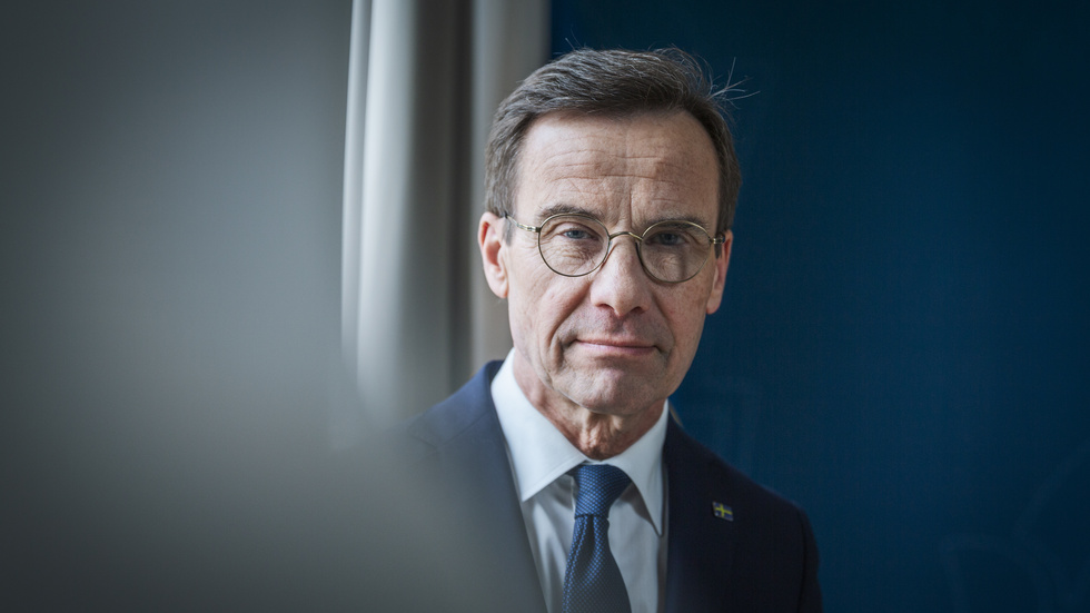 Statsminister Ulf Kristersson (M) säger att vi ska sluta tänka i "vi och dom". Men vilka räknas in i enandet av Sverige? Det undrar insändarskribenten.
