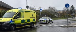 Kvinna i 70-årsålden på cykel påkörd på Albrektsvägen