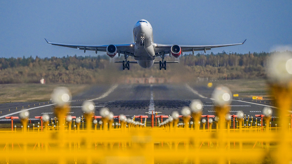 Flygandet måste minska radikalt, skriver Peter Asthamn i ett svar på en tidigare insändare.