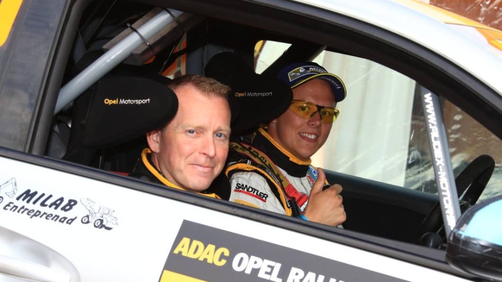 Mästare. Henrik Appelskog och Tom Kristensson tog hem totalsegern i Opel Adam cup.