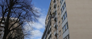 Rök från askkopp togs för brand