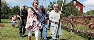 Stor folkfest vid slåttergille