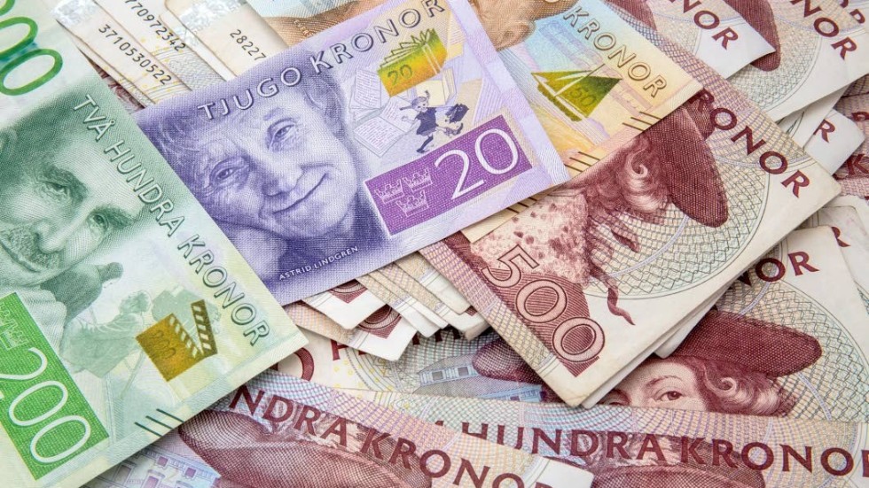 Det skiljer drygt 1400 kronor i medianlön mellan kommunanställda kvinnor och män i Ydre, i kvinnornas favör.