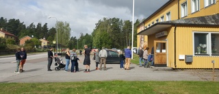 Lång väntetid i Gunnebo • Röstmottagaren: "Ta med dig valsedlar om du har" 