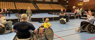 BILDEXTRA: Många idrotter att testa på parasportdagen i Motala sporthall