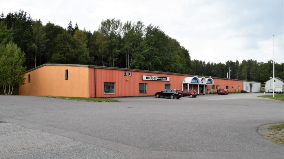 Möbelkompaniets lokaler finns på Vammar Köpcenter invid norra infarten till Valdemarsvik.