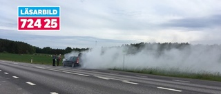 Plötsligt brann det i bilen