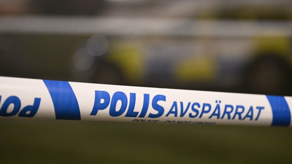 En man i Halland har anhållits som misstänkt för mord sedan en kvinna under natten hittats död. Arkivbild.