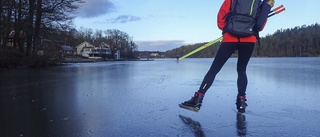 Två genom isen – räddade efter 20 minuter