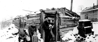 Ett fotografi med historia: Gruvarbetare kom med gåvor till det nyfödda flickebarnet