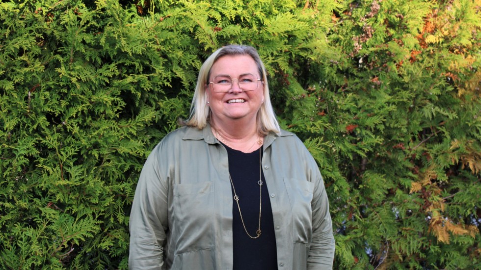Är det svårt att attrahera behörig personal till Rumskulla?

"Ja, man försöker med allt. Men man märker också att det här med ökade bensin- och resekostnader påverkar benägenheten att söka sig till ytterområdena", säger Åsa Fastmarken, biträdande rektor Rumskulla skola och fritidshem.