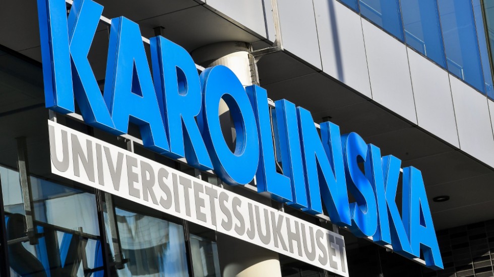 Nya Karolinska universitetssjukhuset får kritik för hur en obotligt sjuk cancerpatient bollades runt. Arkivbild.