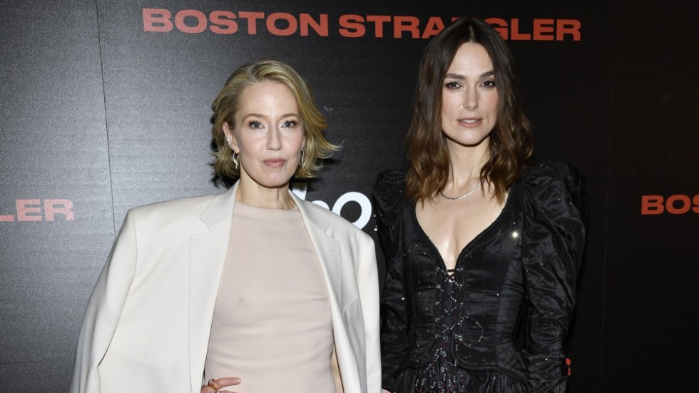 Carrie Coon och Keira Knightley spelar granskande journalister i "Boston strangler". Arkivbild.