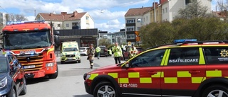 Cyklist till sjukhus – blev påkörd av lastbil