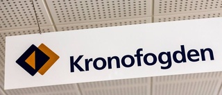 Kronofogden inkopplad i dörrbråk